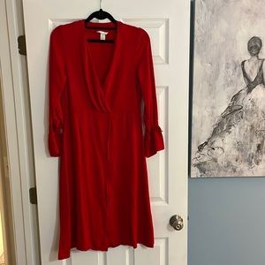 Size 4. Red Long Sleeve Midi Dress.